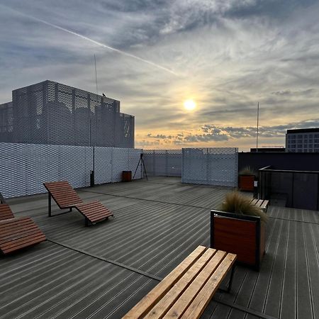 Family House By The River Odra -Panoramic Terrace - 3Room Apartment With 2 Separate Bedrooms And 2 Balconies By Wroapart-Pl- Perfect For Family & Business Stays Breslavia Exterior foto