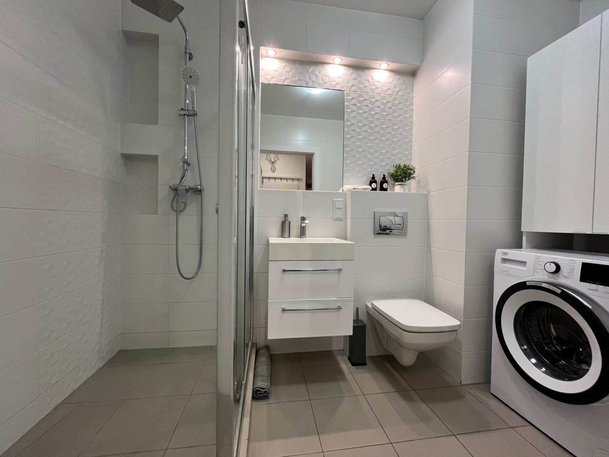 Family House By The River Odra -Panoramic Terrace - 3Room Apartment With 2 Separate Bedrooms And 2 Balconies By Wroapart-Pl- Perfect For Family & Business Stays Breslavia Exterior foto